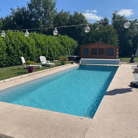 Bed and Breakfast Le Double C Saint-Victor-de-Morestel Экстерьер фото